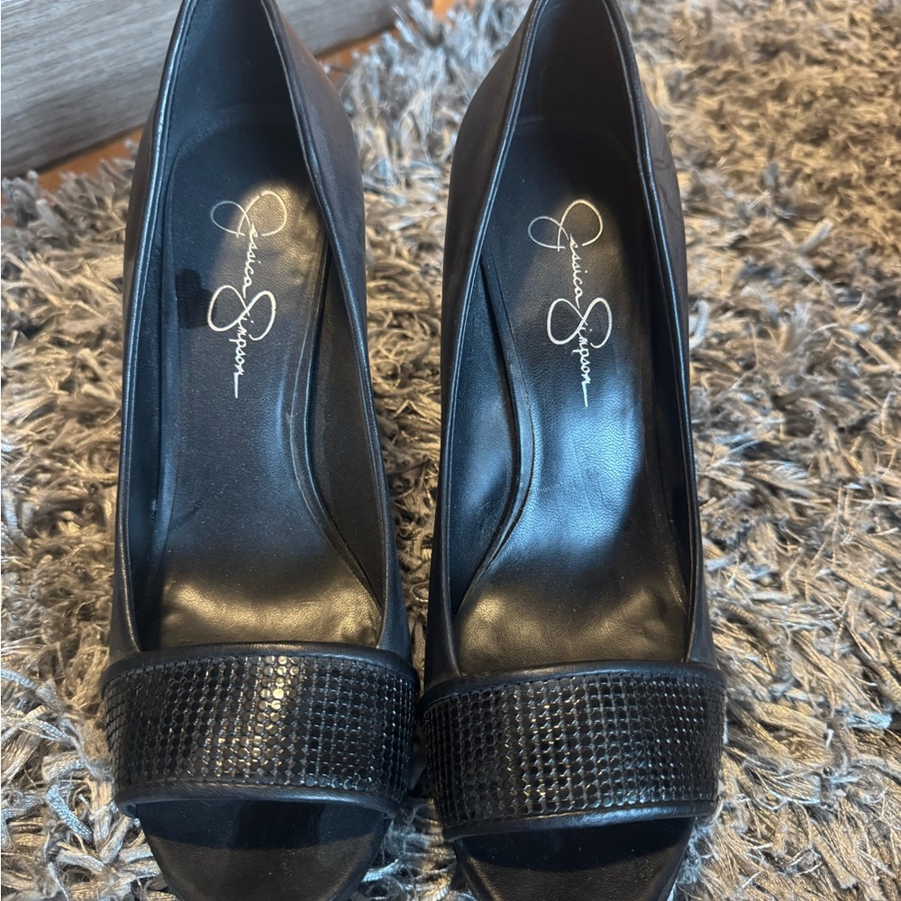 Jessica Simpson Black Textured Peep Toe Heels